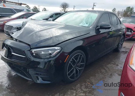 2022 Mercedes-Benz E 350 z USA, uszkodzony, nr VIN W1KZF8DB6NB091602